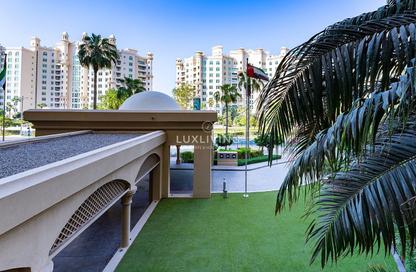 Apartment - 2 Bedrooms - 3 Bathrooms for rent in Al Shahla - Shoreline Apartments - Palm Jumeirah - Dubai