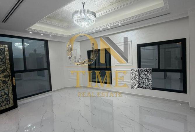 64441115 - Property Image 2