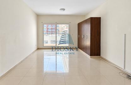 Apartment - Studio - 1 for rent in Royal JVC Building - District 10 - Jumeirah Village Circle - Dubai