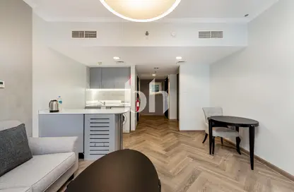 Apartment - Studio - 1 Bathroom for rent in Marriott Harbour Hotel and Suites - Dubai Marina - Dubai