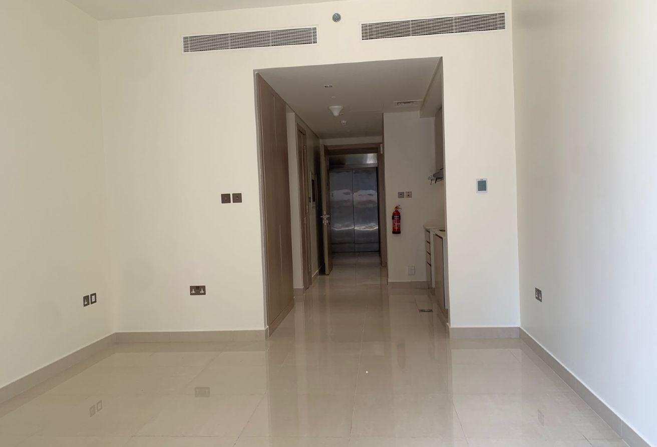 Investor Deal |Spacious Studio|Bay Residence South
