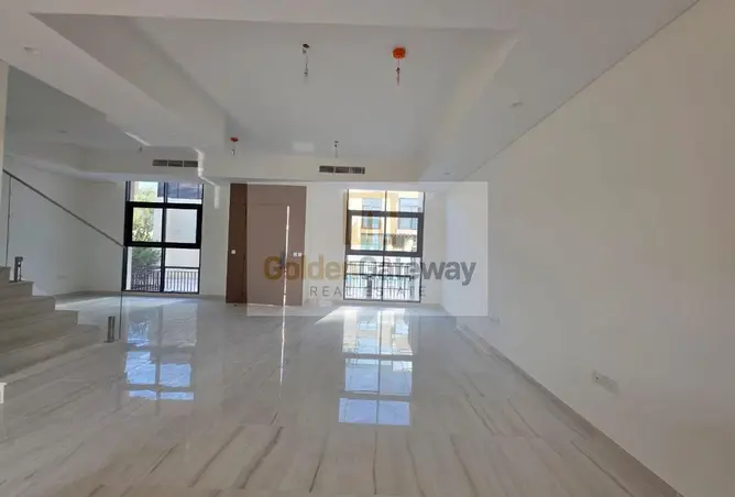126124321 - Property Image 3