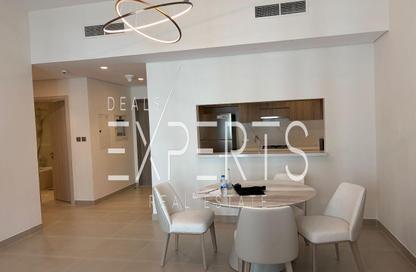 Apartment - 1 - 1 for rent in Views B - Yas Golf Collection - Yas Island - Abu Dhabi