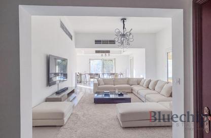 Villa - 3 Bedrooms - 3 Bathrooms for rent in Springs 11 - The Springs - Dubai Villa - 3 Bedrooms - 3 Bathrooms for rent in Springs 11 - The Springs - Dubai