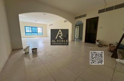 Apartment - 2 Bedrooms - 3 Bathrooms for rent in Corniche Tower - Ajman Corniche Road - Ajman