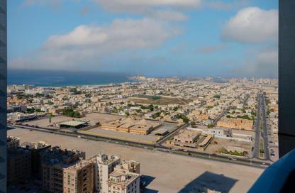 Apartment - 2 Bedrooms - 3 Bathrooms for rent in Beach Tower 1 - Al Khan Lagoon - Al Khan - Sharjah