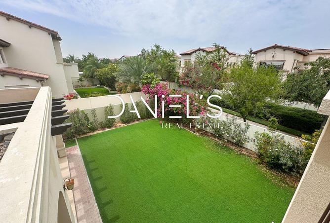 82802054 - Property Image 2