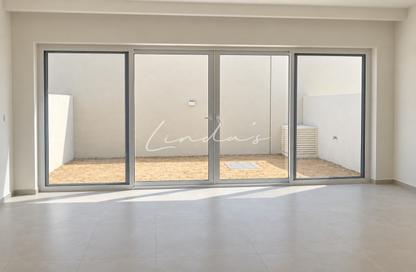 Townhouse - 4 - 4 for sale in Verona - Damac Hills 2 - Dubai