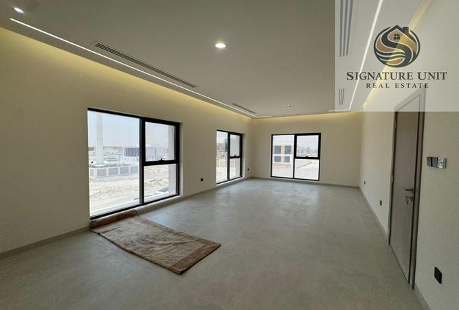 128811718 - Property Image 2