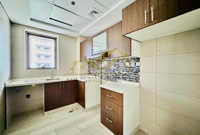 122011310 - Property Image 2