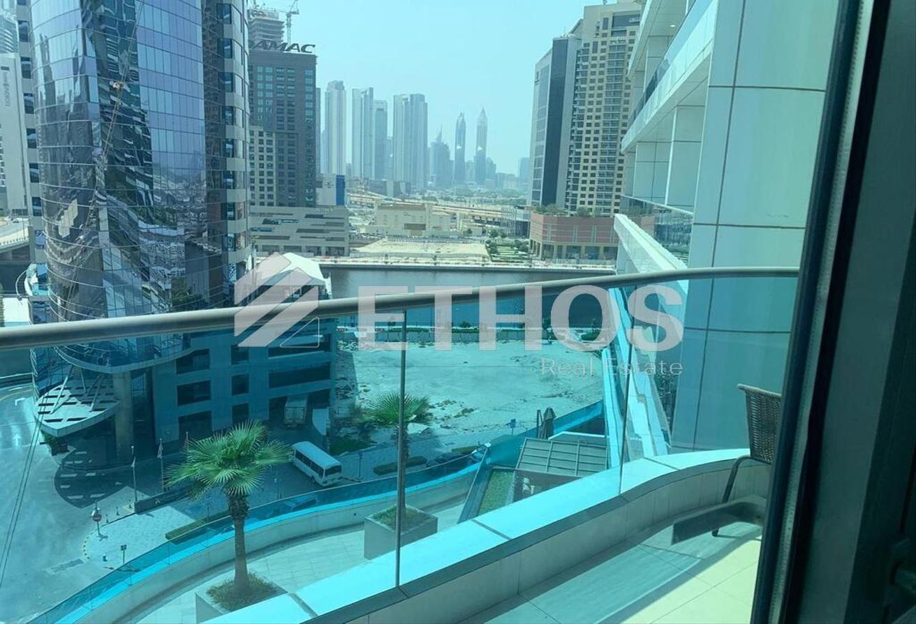 Fully Furnished | Spacious | Burj Khalifa View photo 9