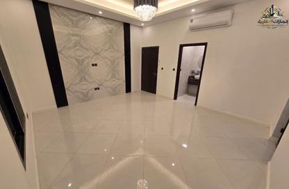 Villa - 3 - 5 for rent in Al Zaheya Gardens - Al Zahya - Ajman