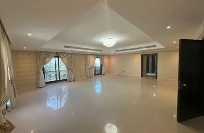 Apartment - 3 Bedrooms - 4 Bathrooms for rent in Al Mushrif - Abu Dhabi Apartment - 3 Bedrooms - 4 Bathrooms for rent in Al Mushrif - Abu Dhabi