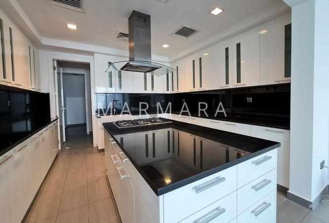 83210871 - Property Image 3