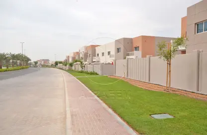 Villa - 3 Bedrooms - 4 Bathrooms for sale in Contemporary Style - Al Reef Villas - Al Reef - Abu Dhabi Villa - 3 Bedrooms - 4 Bathrooms for sale in Contemporary Style - Al Reef Villas - Al Reef - Abu Dhabi