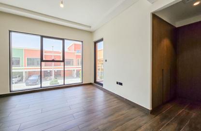 Townhouse - 3 - 3 for rent in Portofino - Damac Lagoons - Dubai