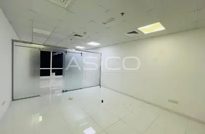 مكتب للايجار في برج تماني - الخليج التجاري - دبي