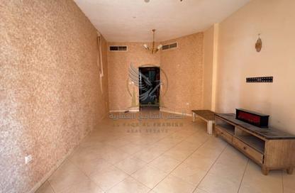 Apartment - 2 Bedrooms - 2 Bathrooms for rent in New Al Taawun Road - Al Taawun - Sharjah