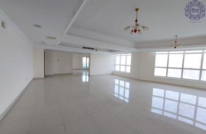Apartment - 4 Bedrooms - 4 Bathrooms for rent in Al Salam Tower - Al Khan Lagoon - Al Khan - Sharjah