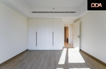 Apartment - 2 Bedrooms - 2 Bathrooms for rent in Al Jazi 4 - Madinat Jumeirah Living - Umm Suqeim - Dubai