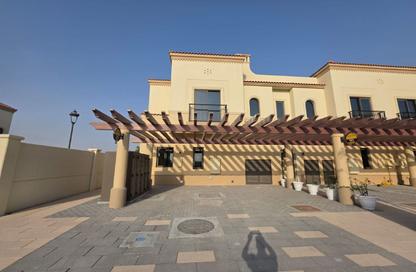 Villa - 3 Bedrooms - 5 Bathrooms for rent in Shakhbout City - Abu Dhabi