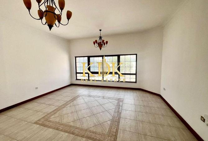 72311607 - Property Image 2