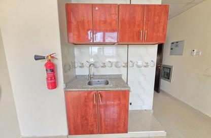 Apartment - Studio - 1 for rent in Muwaileh 3 Building - Muwaileh - Sharjah