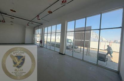 Factory - Studio - 5 Bathrooms for rent in Al Sajaa S - Al Sajaa - Sharjah