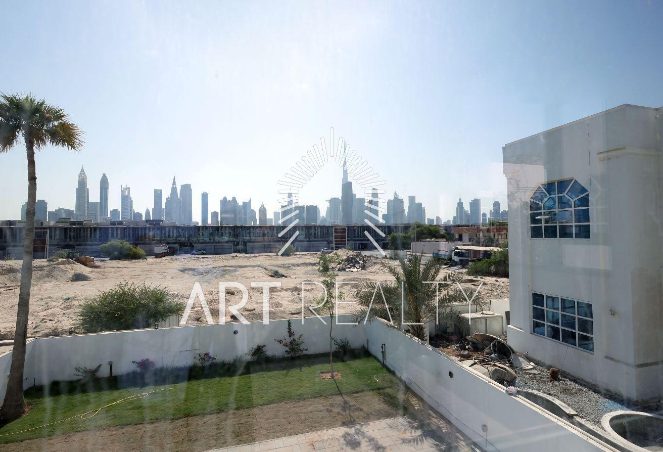 Modern 5BR + M | Landscaped Garden | Private Pool photo 29