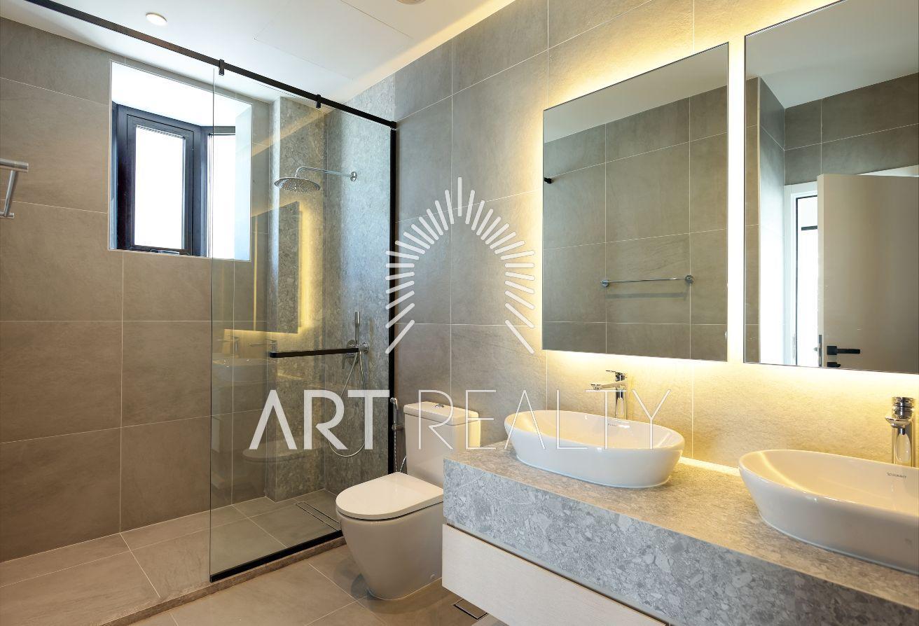 Modern 5BR + M | Landscaped Garden | Private Pool photo 18