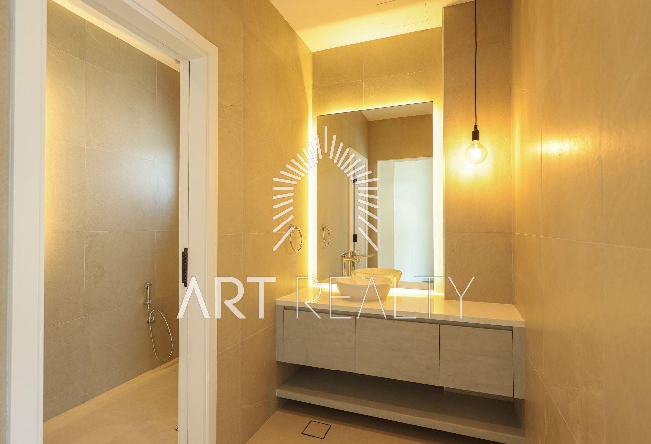 Modern 5BR + M | Landscaped Garden | Private Pool photo 9