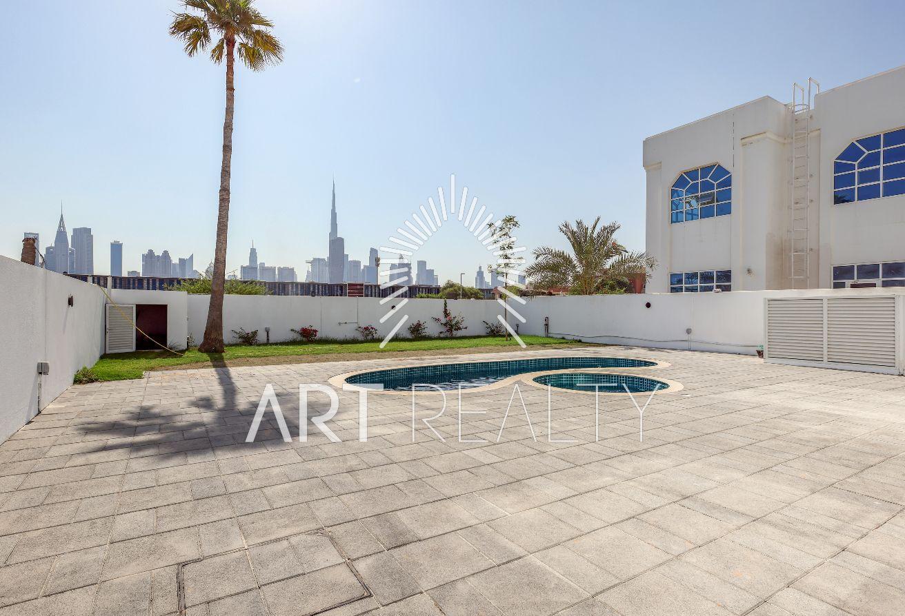 Modern 5BR + M | Landscaped Garden | Private Pool photo 30