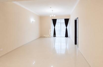Apartment - 1 - 2 for rent in Oasis Tower 1 - Dubai Sports City - Dubai