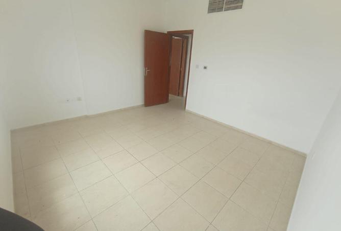 76564068 - Property Image 3