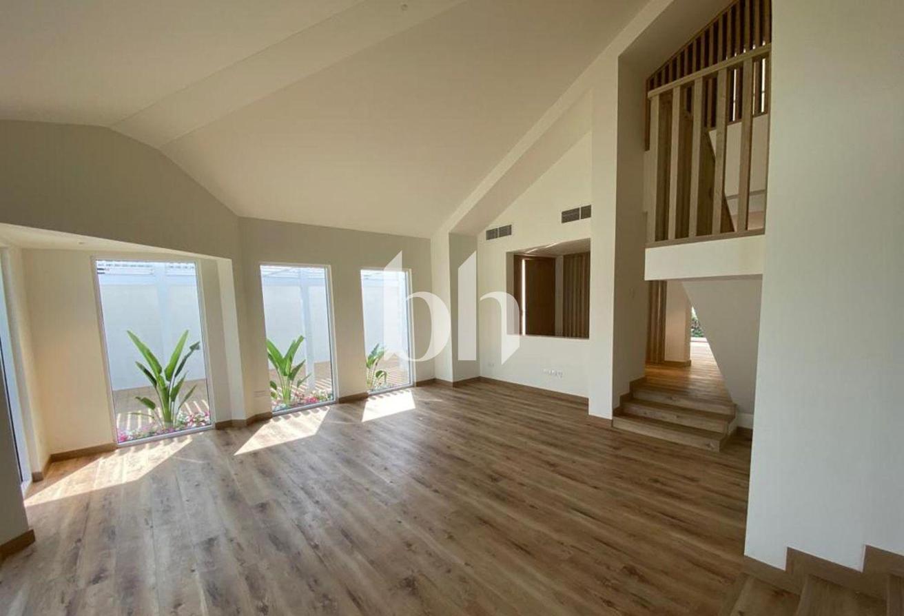 Fully Renovated | Modern | Pool | Gym | Pvt Garden photo 11