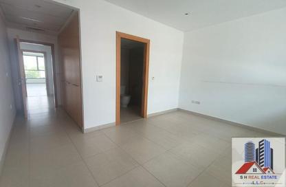 Villa - 4 Bedrooms - 6 Bathrooms for rent in Al Jafiliya Villas - Al Jafiliya - Dubai
