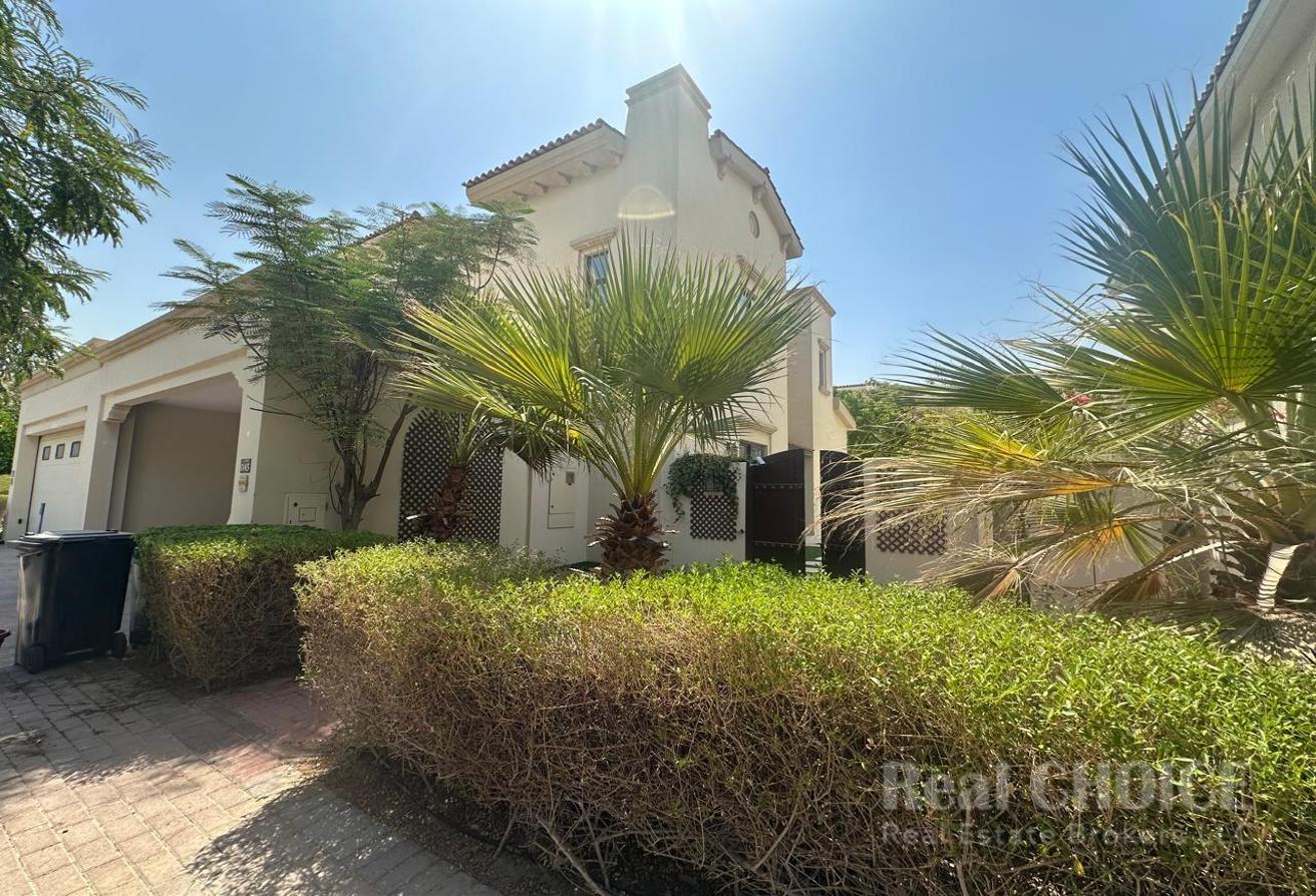 Spacious| Exclusive Community | Private Garden photo 23