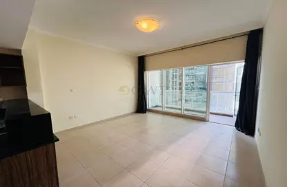 Apartment - 1 Bathroom for rent in Burj Al Nujoom - Downtown Dubai - Dubai