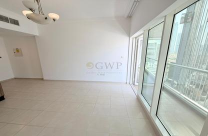 Apartment - Studio - 1 Bathroom for rent in Burj Al Nujoom - Downtown Dubai - Dubai