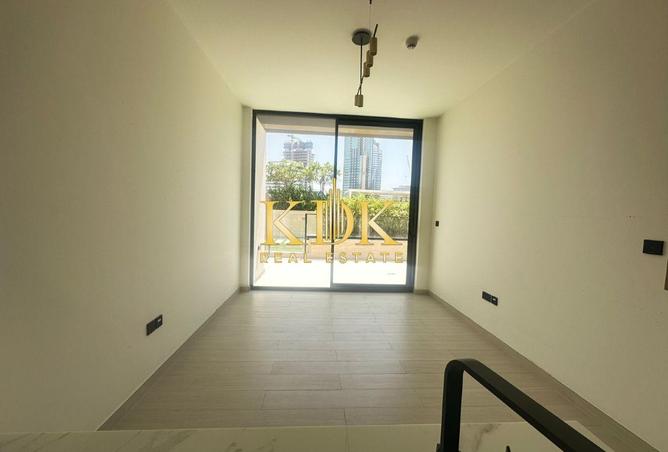 117274701 - Property Image 3