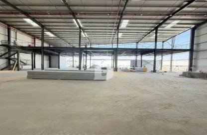 Warehouse - Studio for rent in Phase 1 - Dubai Investment Park (DIP) - Dubai