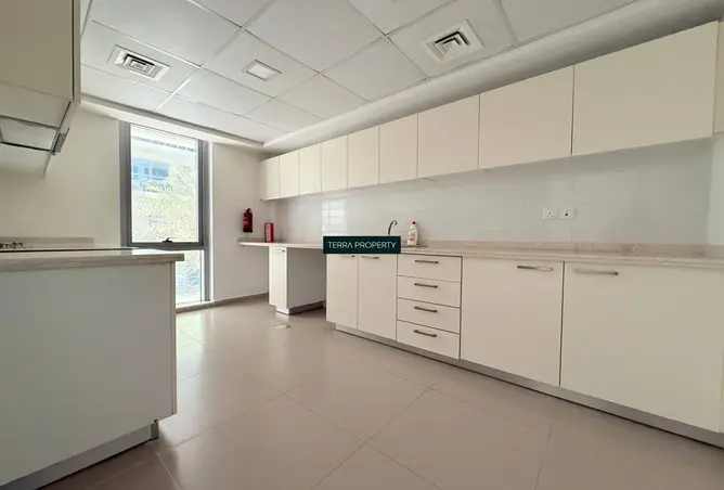 163242162 - Property Image 3
