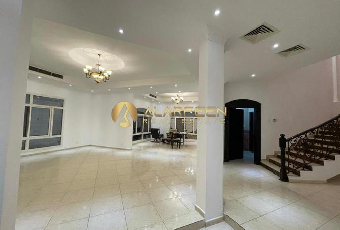 135640422 - Property Image 3