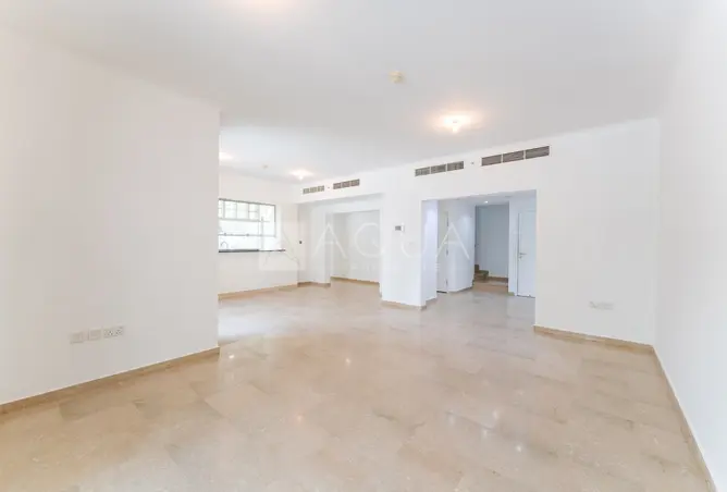109032951 - Property Image 3
