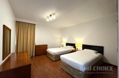 Apartment - 2 Bedrooms - 2 Bathrooms for rent in The Apartments Dubai World Trade Centre B - The Apartments Dubai World Trade Centre - World Trade Center - Dubai