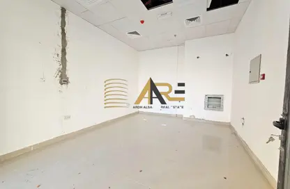 Shop - Studio for rent in Aljada - Sharjah