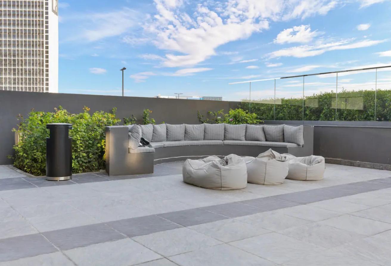 READY TO MOVE IN | FULLY FURNISHED | BIG STUDIO photo 19