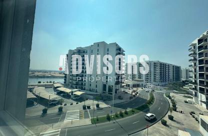 Apartment - 3 Bedrooms - 4 Bathrooms for sale in Waters Edge - Yas Island - Abu Dhabi