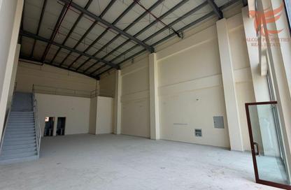 Show Room - Studio - 2 Bathrooms for rent in Seih Al Uraibi - Ras Al Khaimah