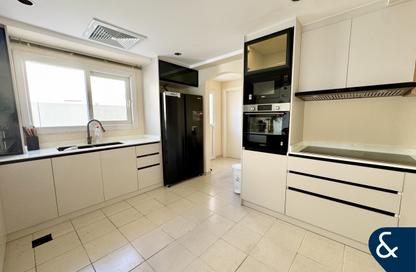 Villa - 5 Bedrooms - 5 Bathrooms for rent in Meadows 2 - Meadows - Dubai